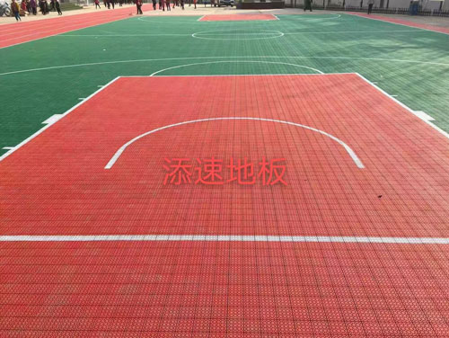丽江篮球场悬浮地板生产厂家：悬浮地板到底有没有优势呢？